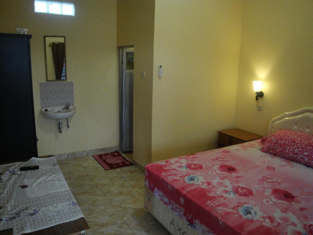 Puji Homestay มาตารัม ภายนอก รูปภาพ