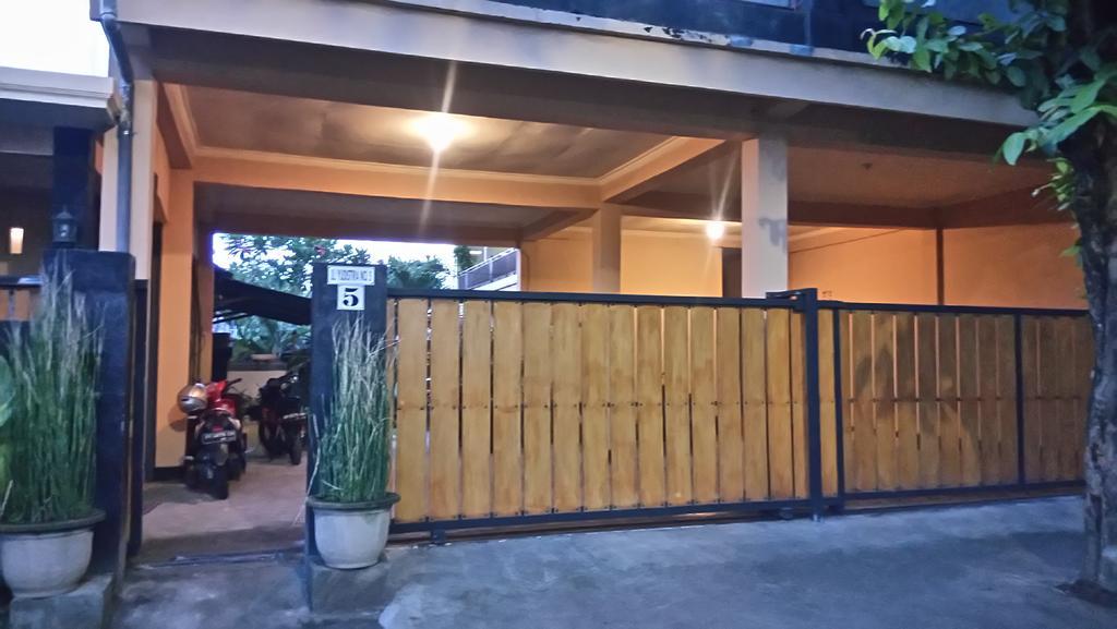 Puji Homestay มาตารัม ภายนอก รูปภาพ